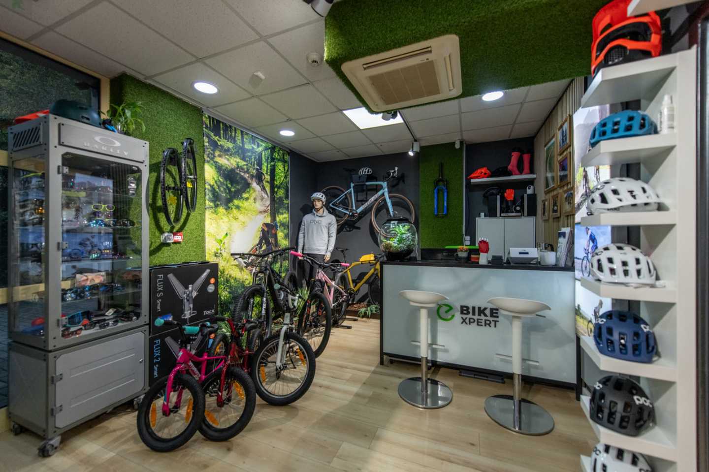 A prémium kerékpárüzlet - Specialized Elite Store-3