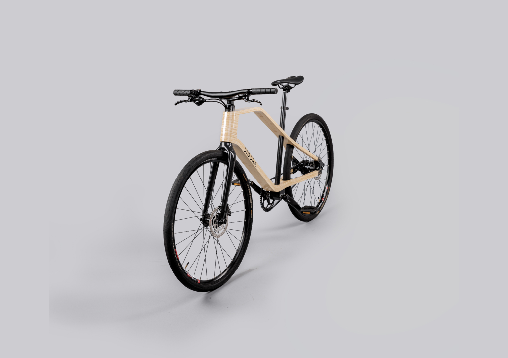 A világ legkönnyebb elektromos bringája bambuszból készül!-1