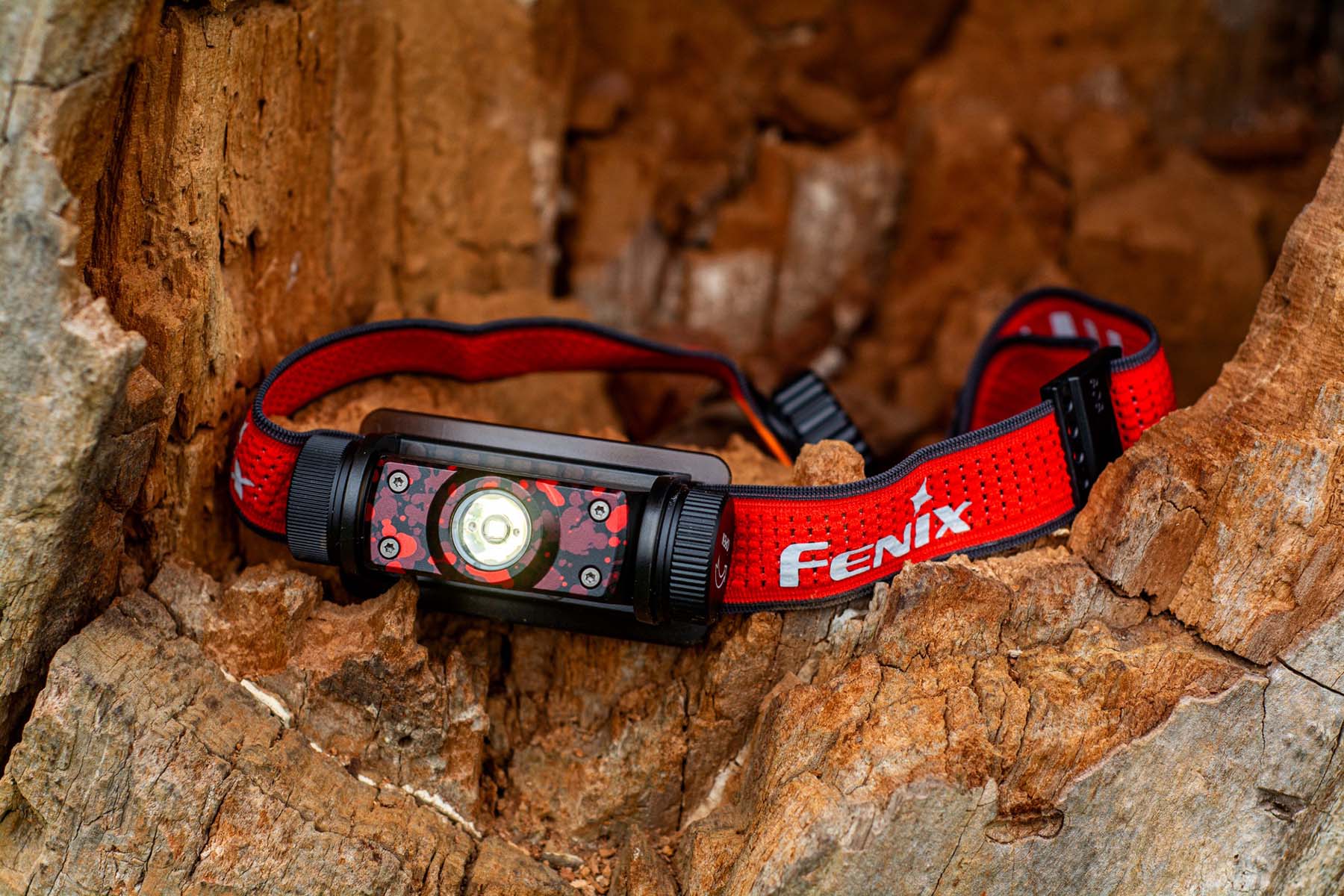 Fenix HM62-T fejlámpa terepfutásra és túrázásra-1