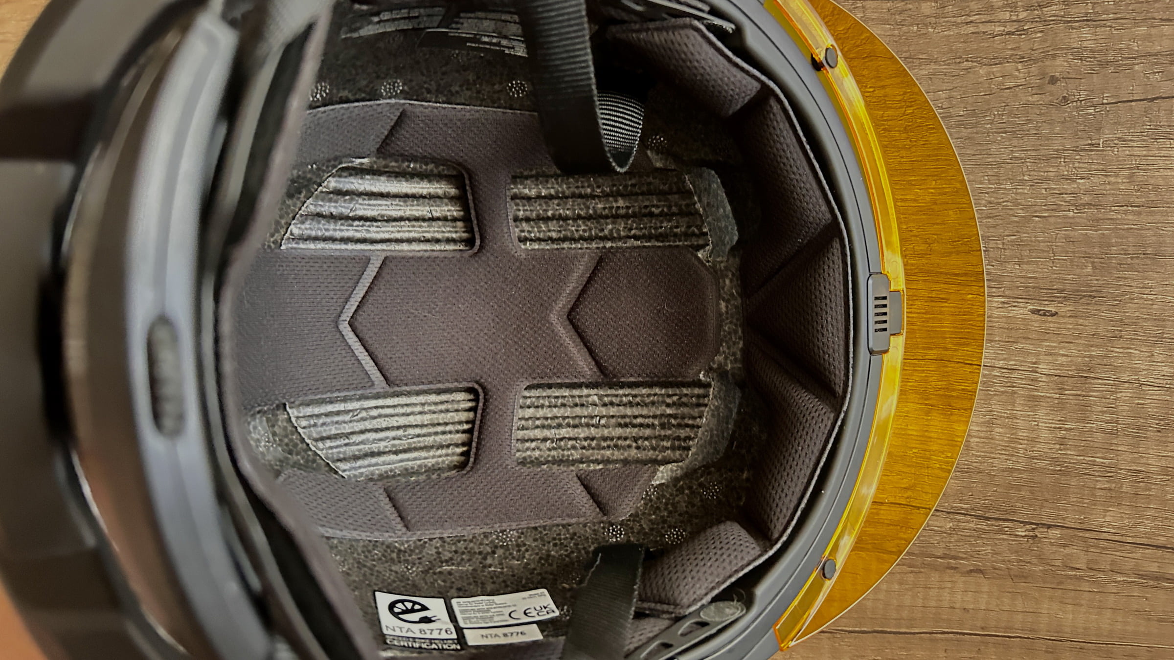 Sena BiKom 20 kommunikátor és az U1 ebike fejvédő-7