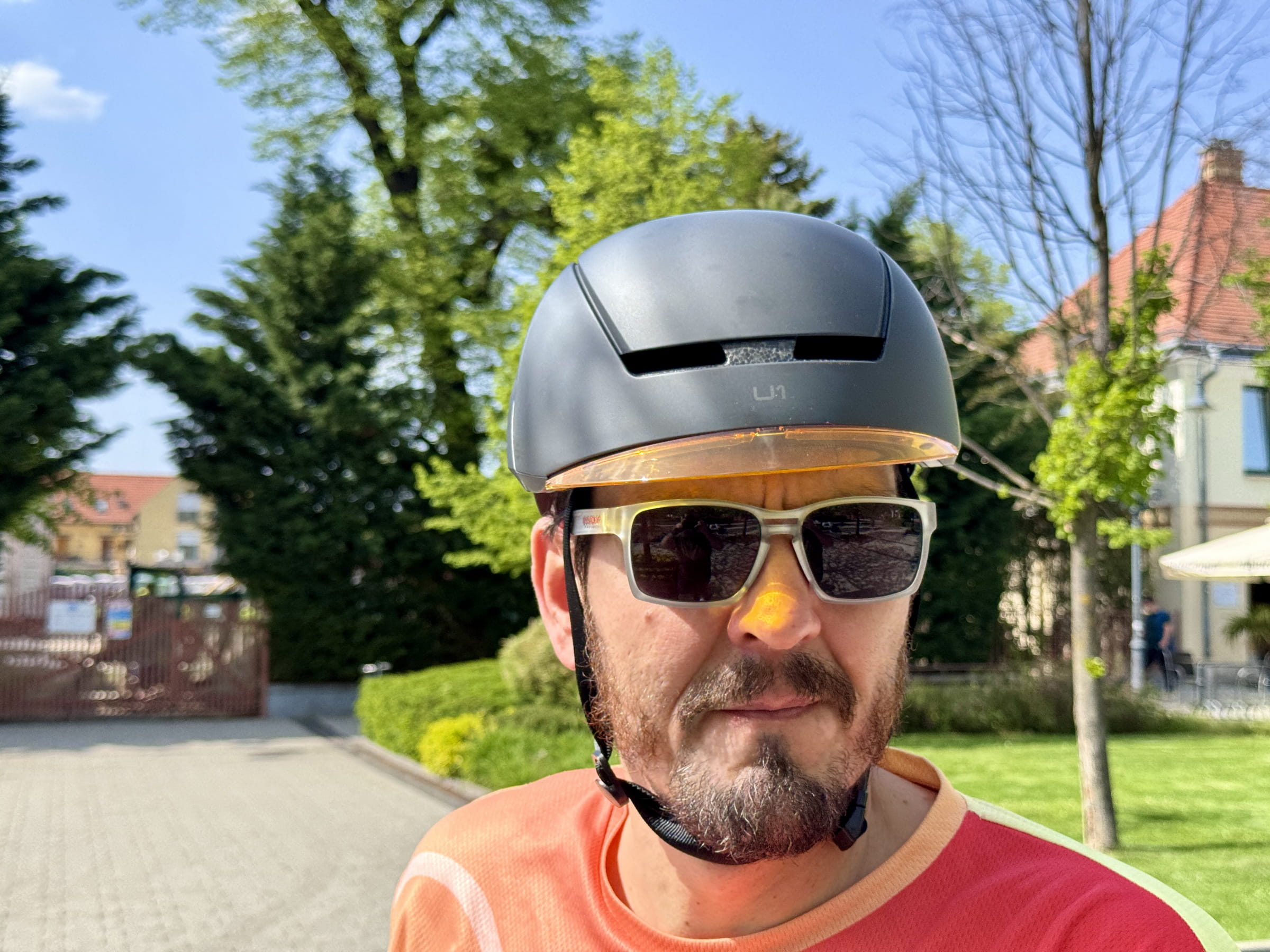 Sena BiKom 20 kommunikátor és az U1 ebike fejvédő-17