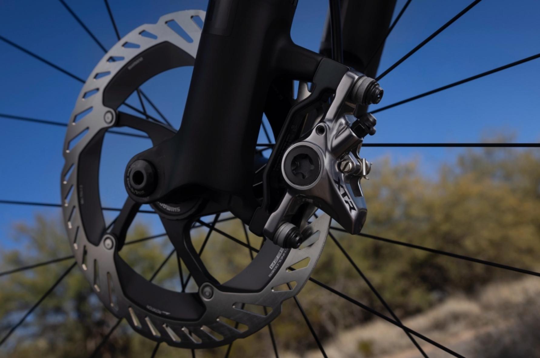 Megérkezett a valódi vezeték nélküli XTR M9200 Di2 váltórendszer!-6