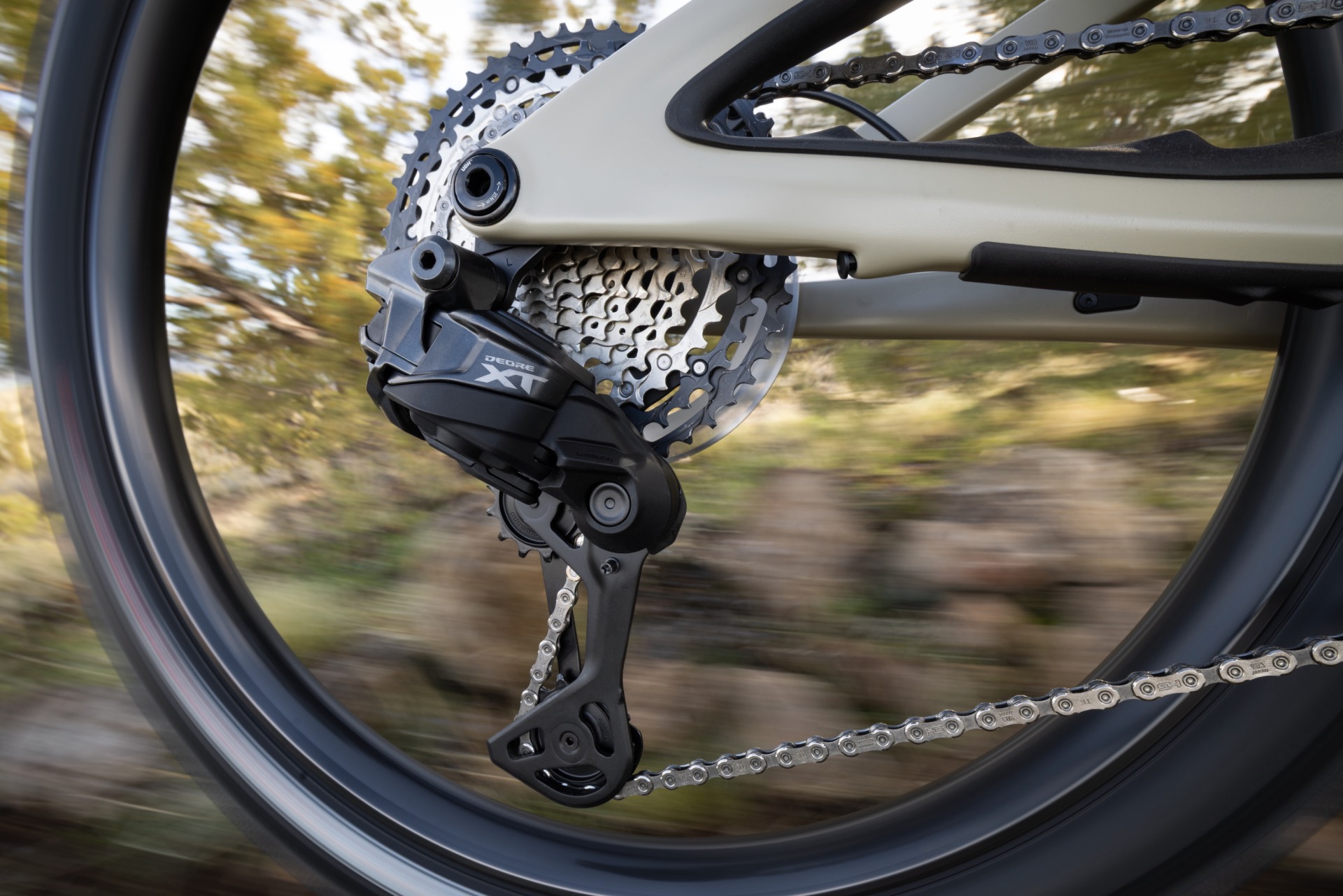 Rögtön itt a kis tesó? Megérkezett a Shimano XT Di2-6