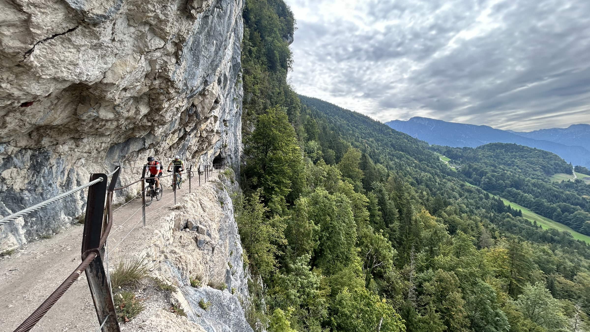Könnyed és izgalmas körök bringával a Salzkammergut-régióban-14