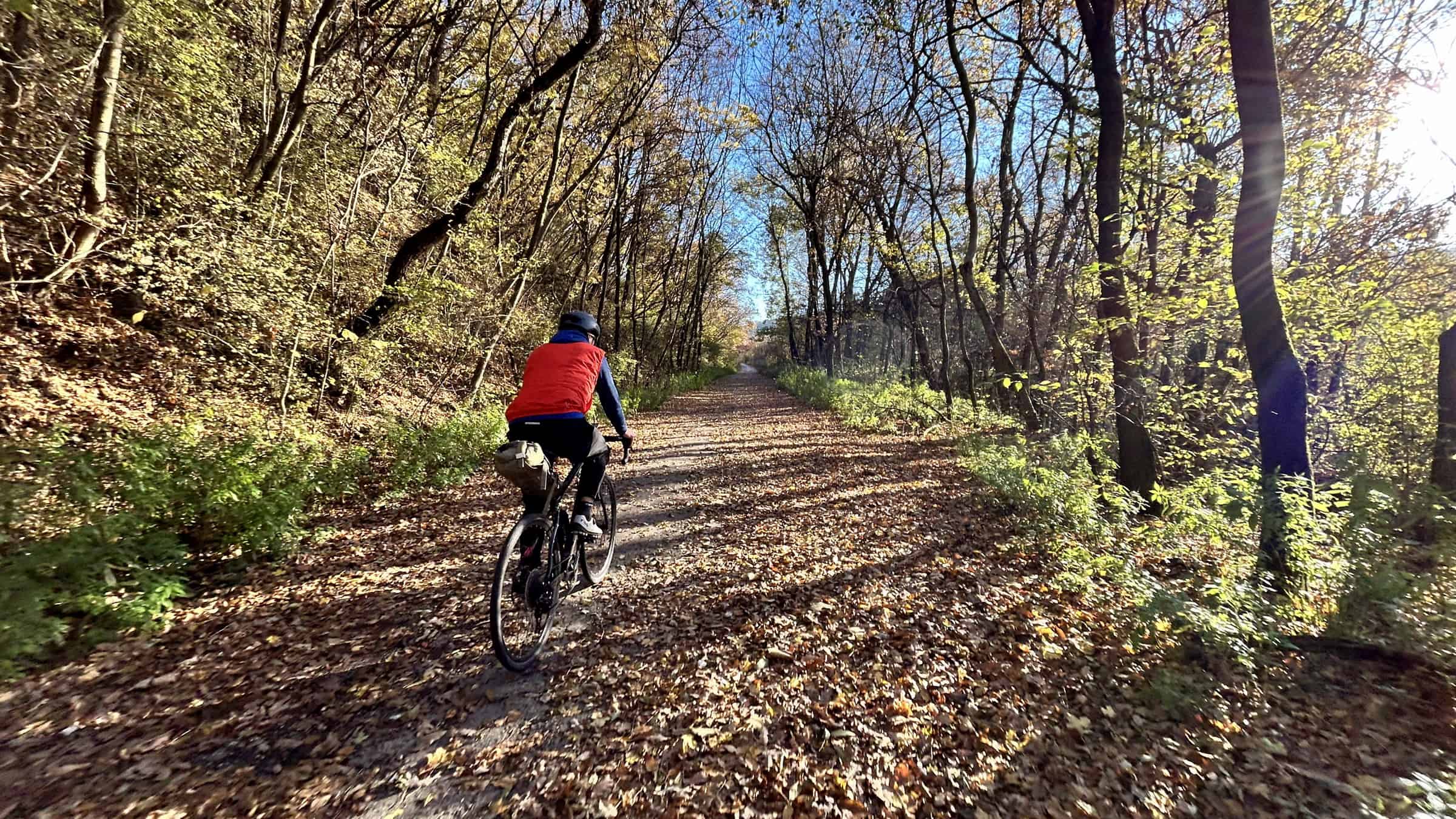 Az év erdei kerékpáros útja 2025 - Csákvár-Szárliget-2