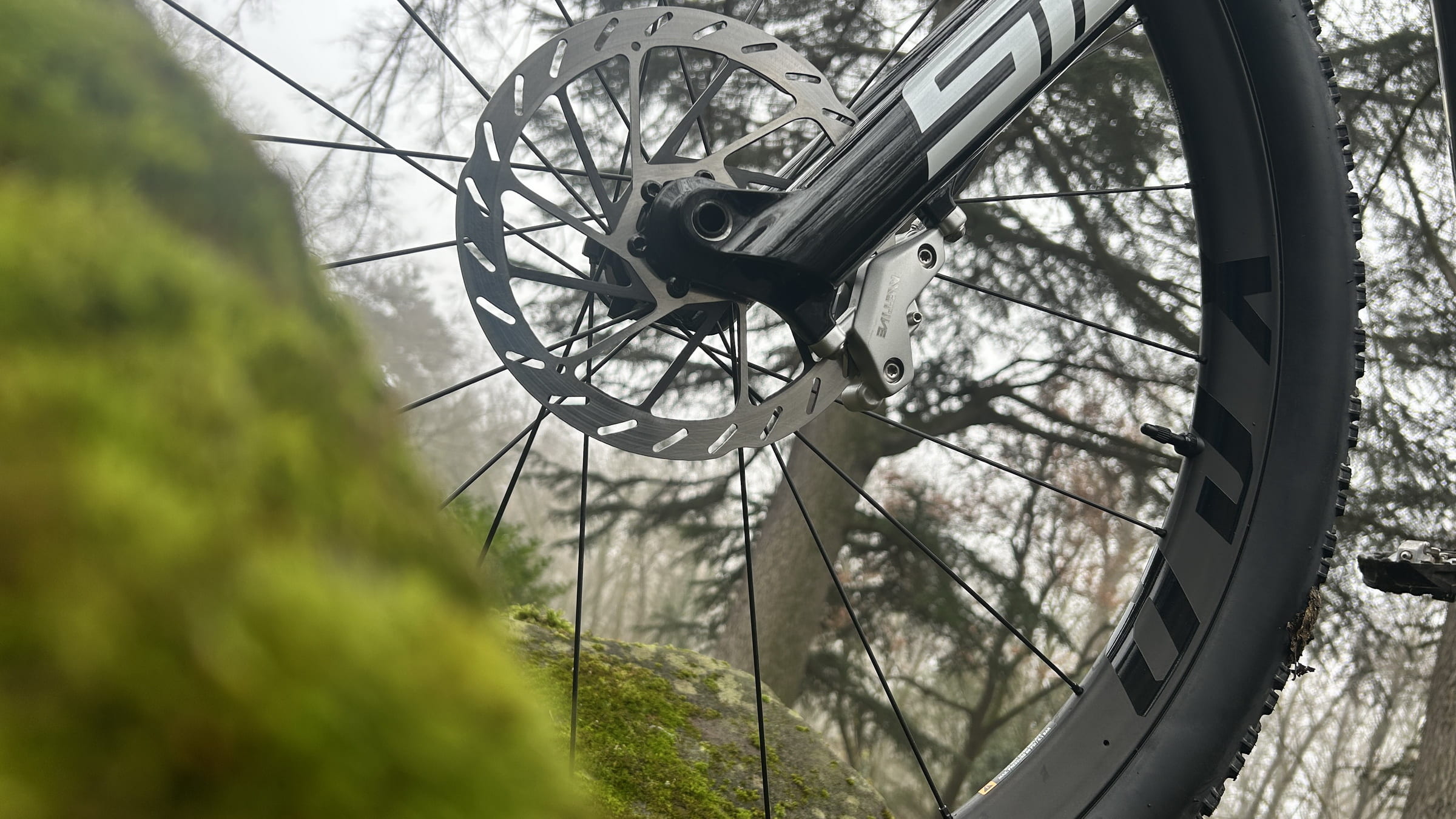 Ha minden másodperc és watt számít - Giant Anthem Advanced SL 2026-11