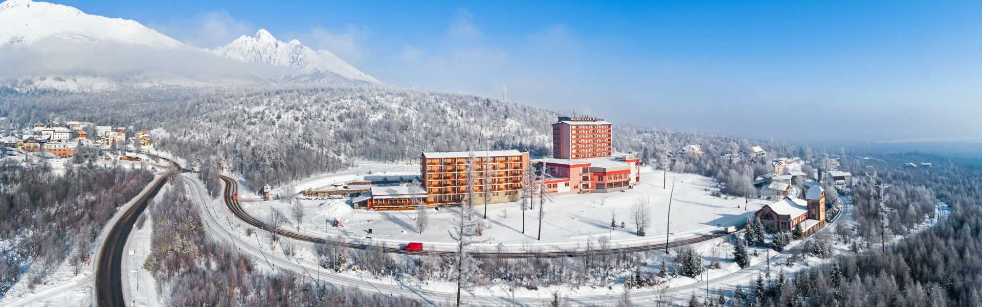 Pihenjen és töltődjön fel a modern Grand Hotel Bellevue szállodában a Magas-Tátrában