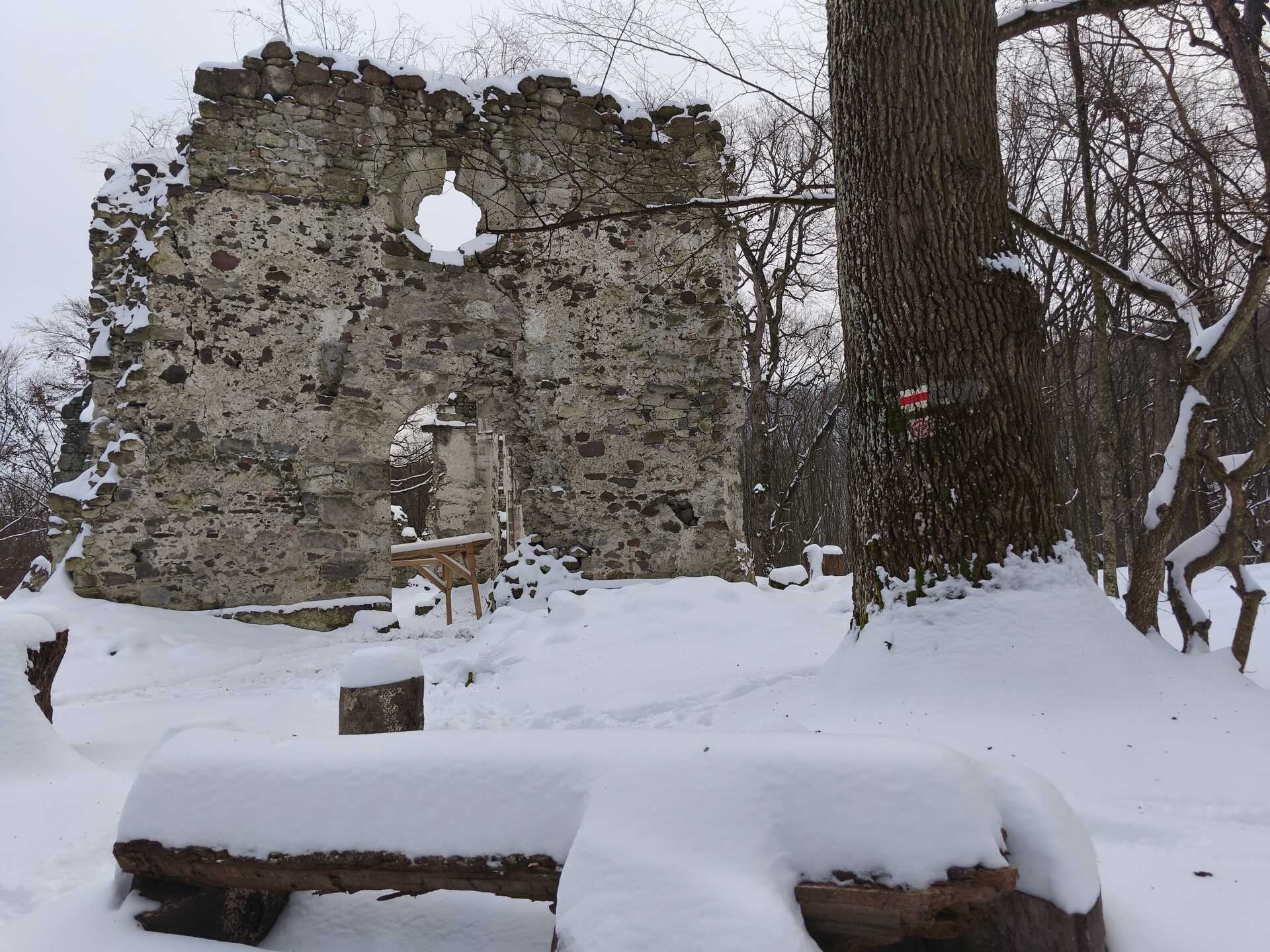 Túra a Gönci pálos kolostor romhoz-8