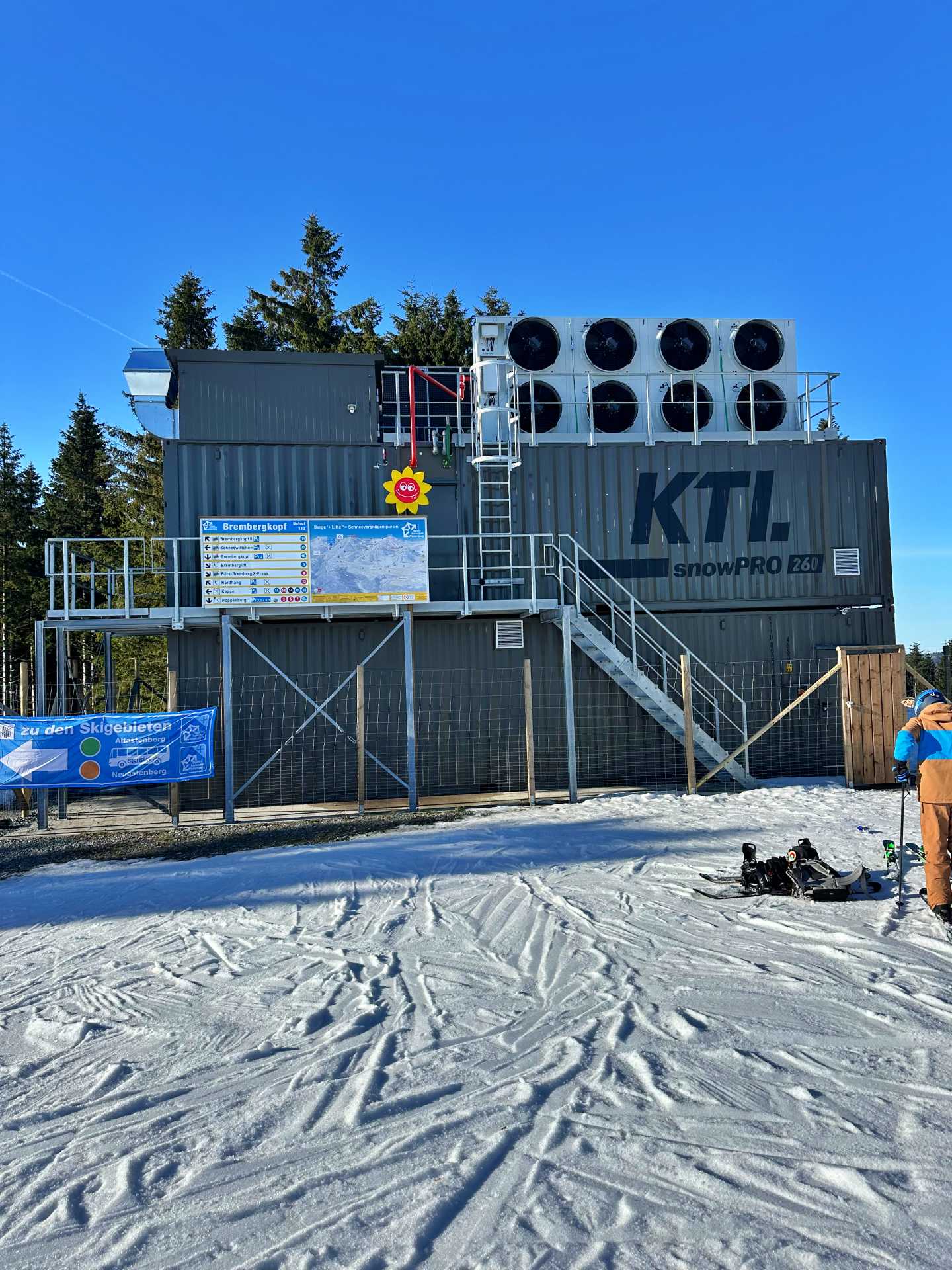 Hóbiztos síterepek, akár tavasszal?-6