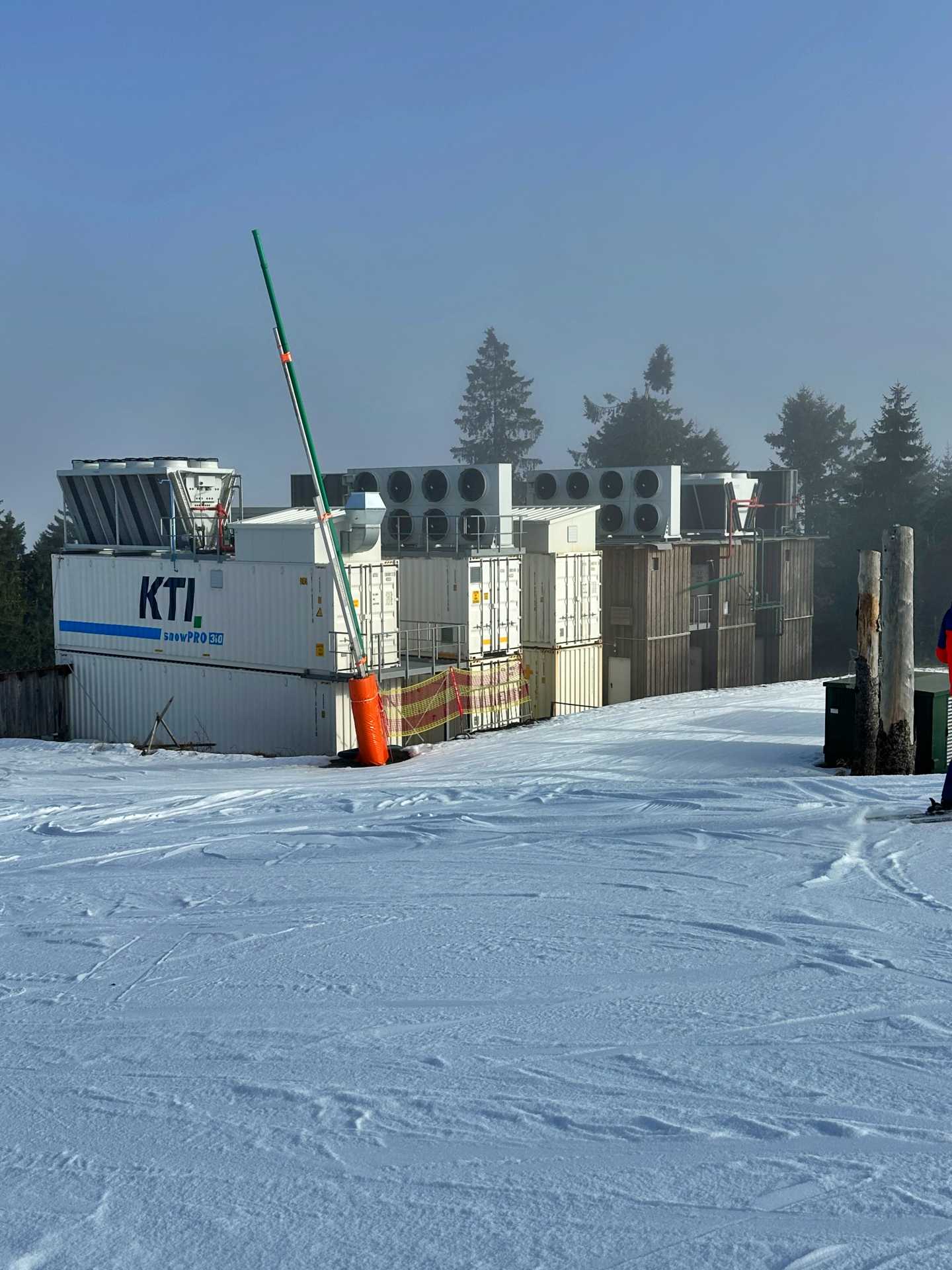 Hóbiztos síterepek, akár tavasszal?-7