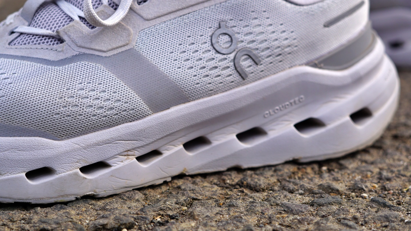 ON Cloudrunner 3 futócipő teszt-14