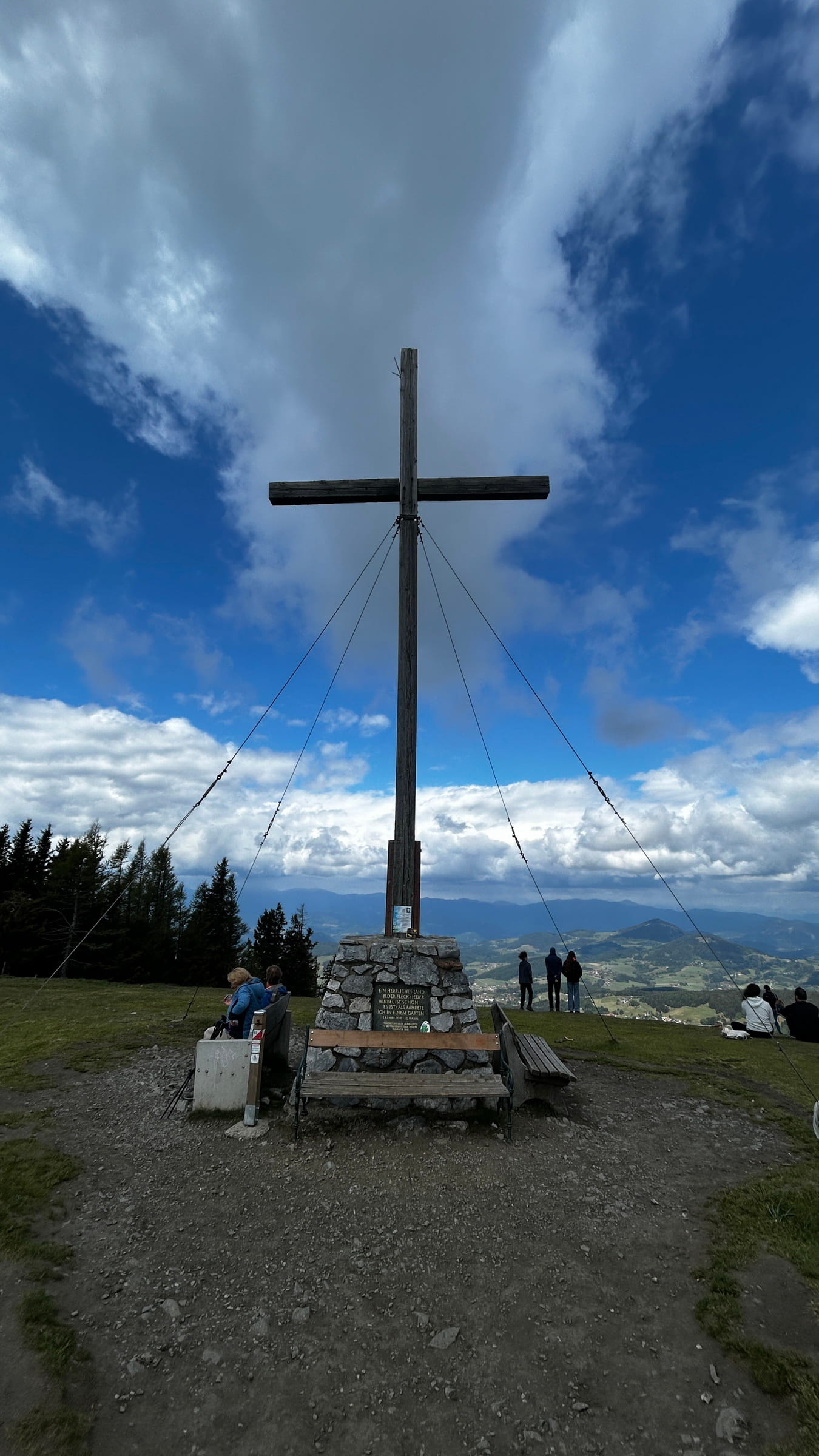 Kétkeréken a graziak kedvenc hegyéhez és vissza-1