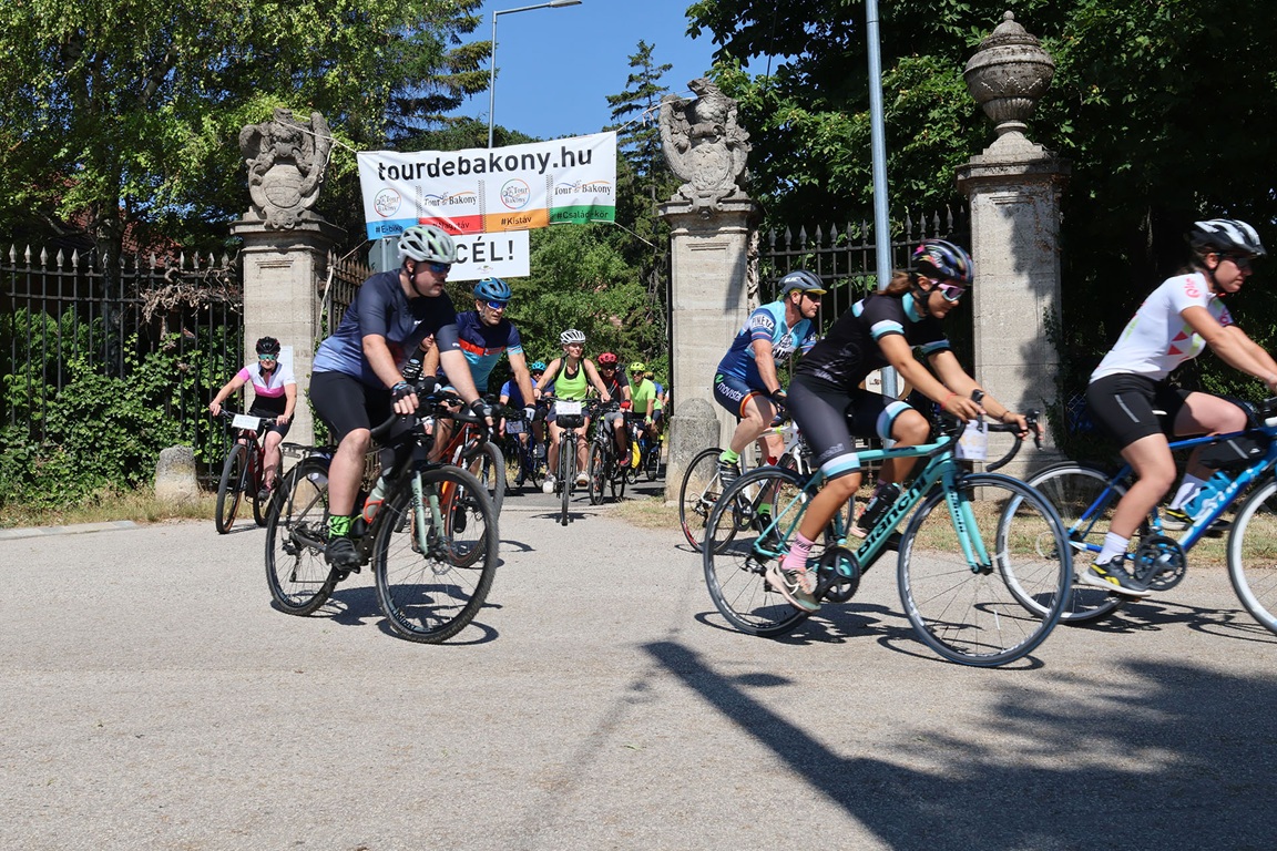 Tour de Bakonyimg
