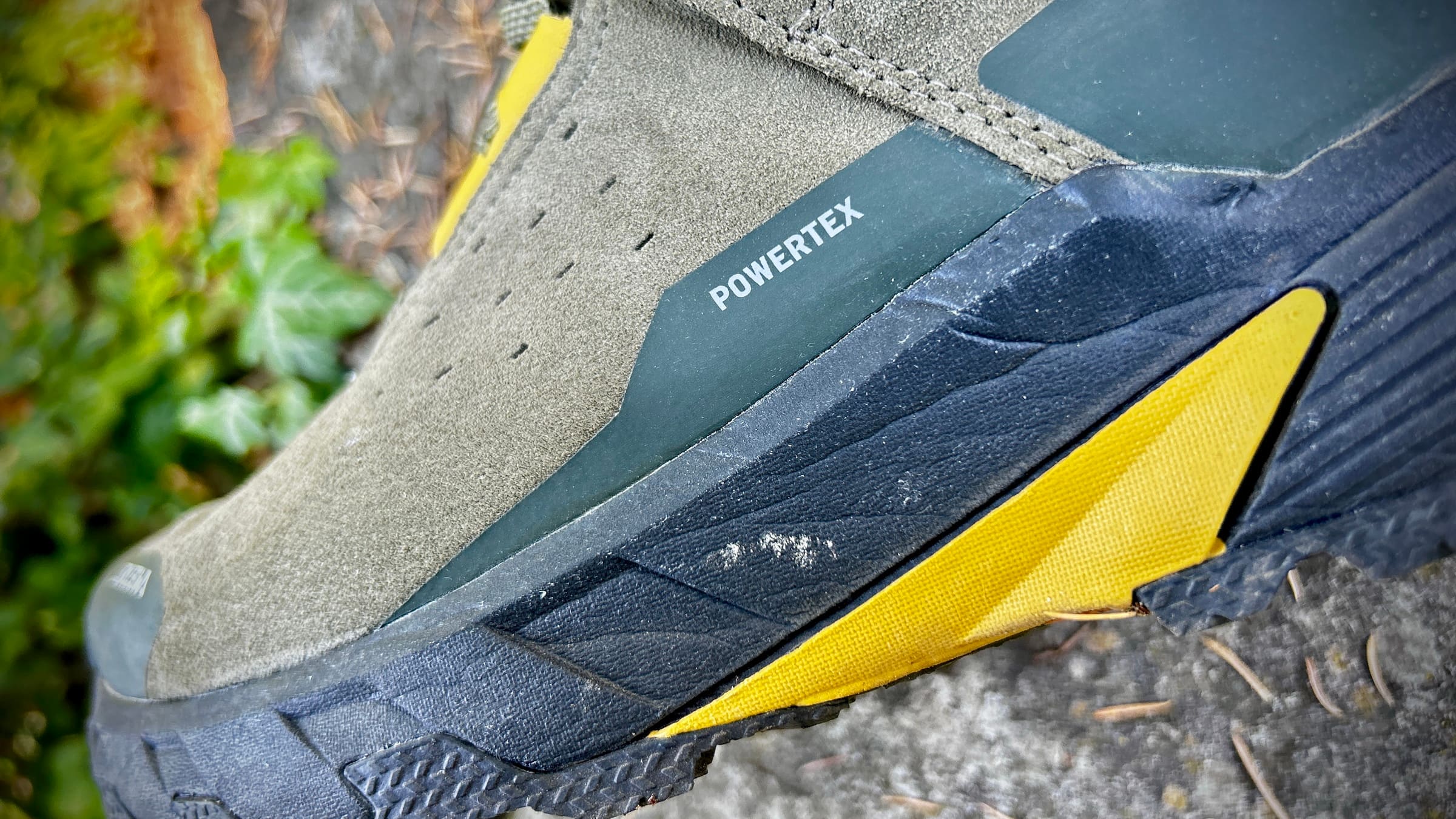 Ha egy rendkívül kényelmes bakancsot keresel - Salewa Pedroc 2 Mid PTX-7