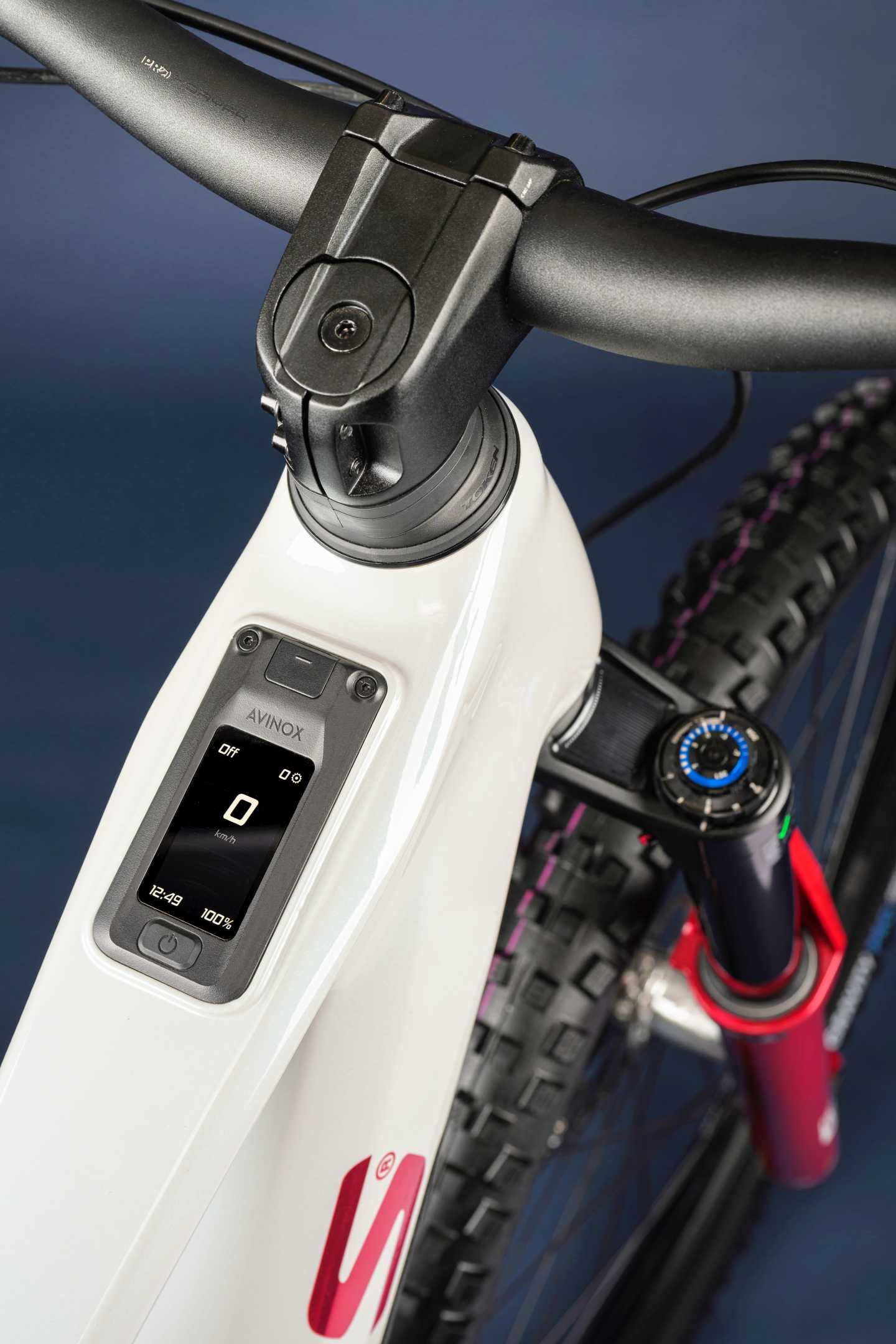 A KELLYS bemutatja a THEOS AX-et: egy új, nagy teljesítményű e-MTB platformot AVINOX hajtásrendszerrel-5