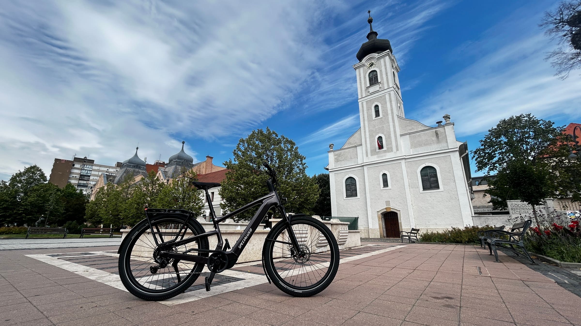 Városi ingázáshoz és túrázáshoz is - Specialized Vado 3-9