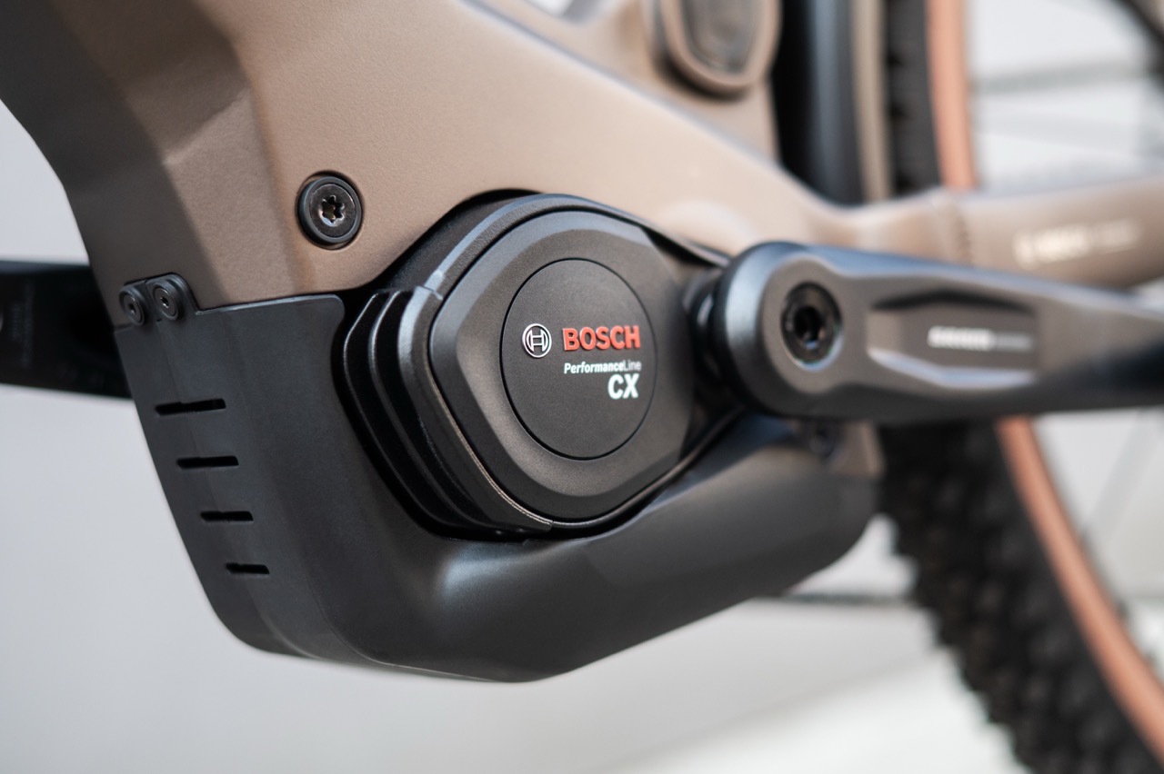 Bosch motoros elektromos kerékpárok a KROSS kínálatában-1