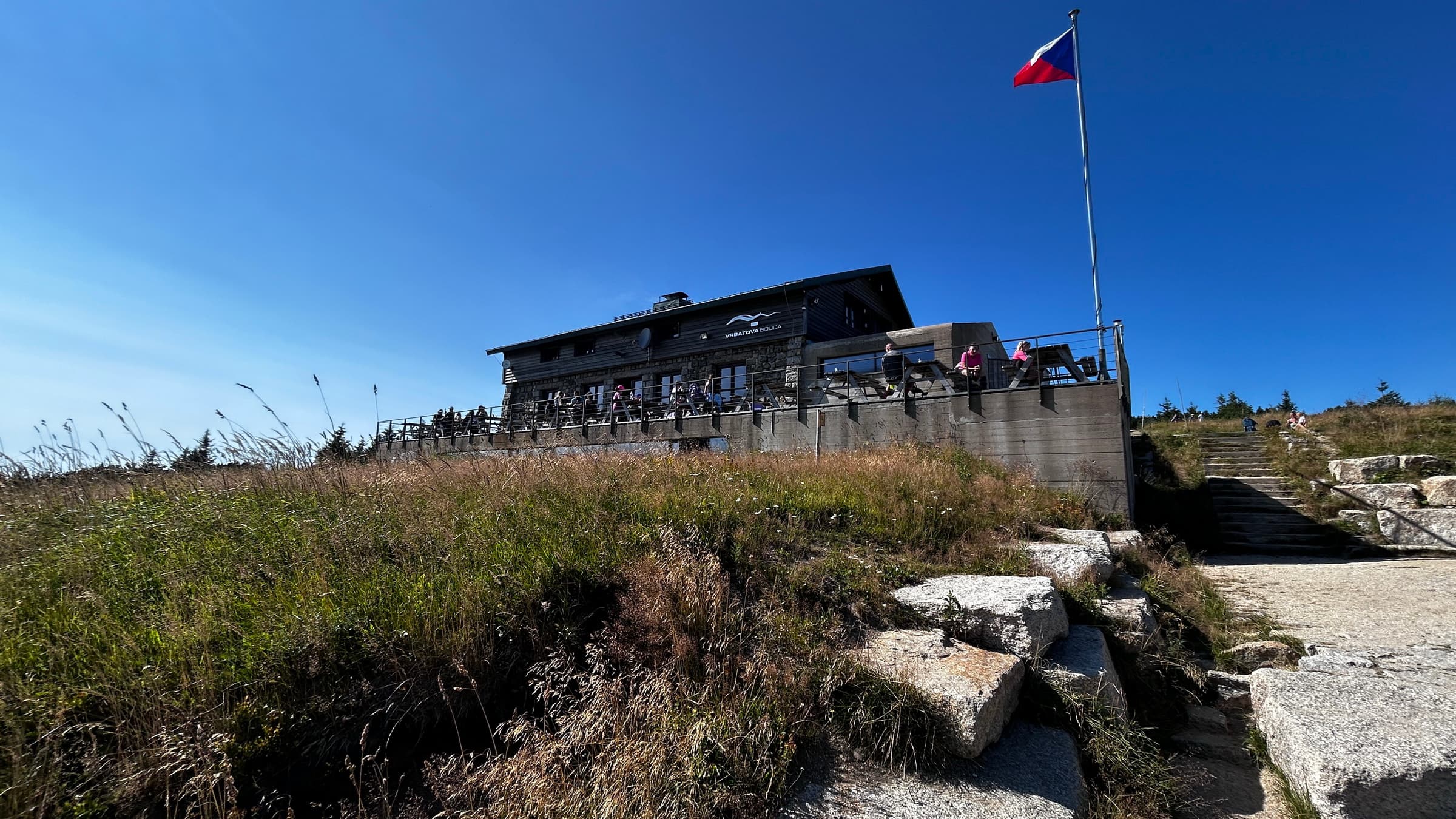 Panorámatúra Csehország legmagasabb vízeséséhez-7
