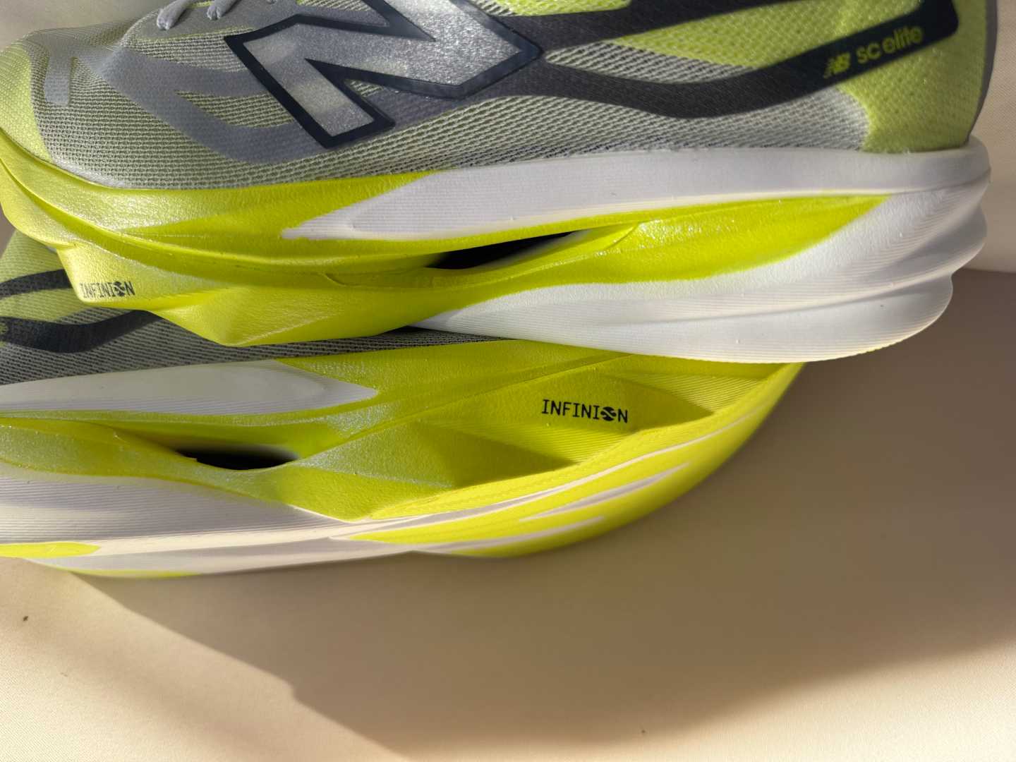 New Balance Supercomp Elite V6 és Rebel V1 összehasonlító teszt-2